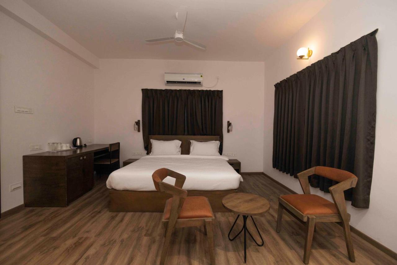 Samudra Resorts And Spa Puri Exterior photo